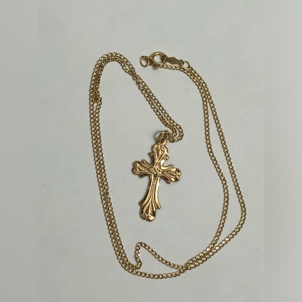 Vintage 1/20 12KT. GF Cross Pendant on  Necklace 20 Inch